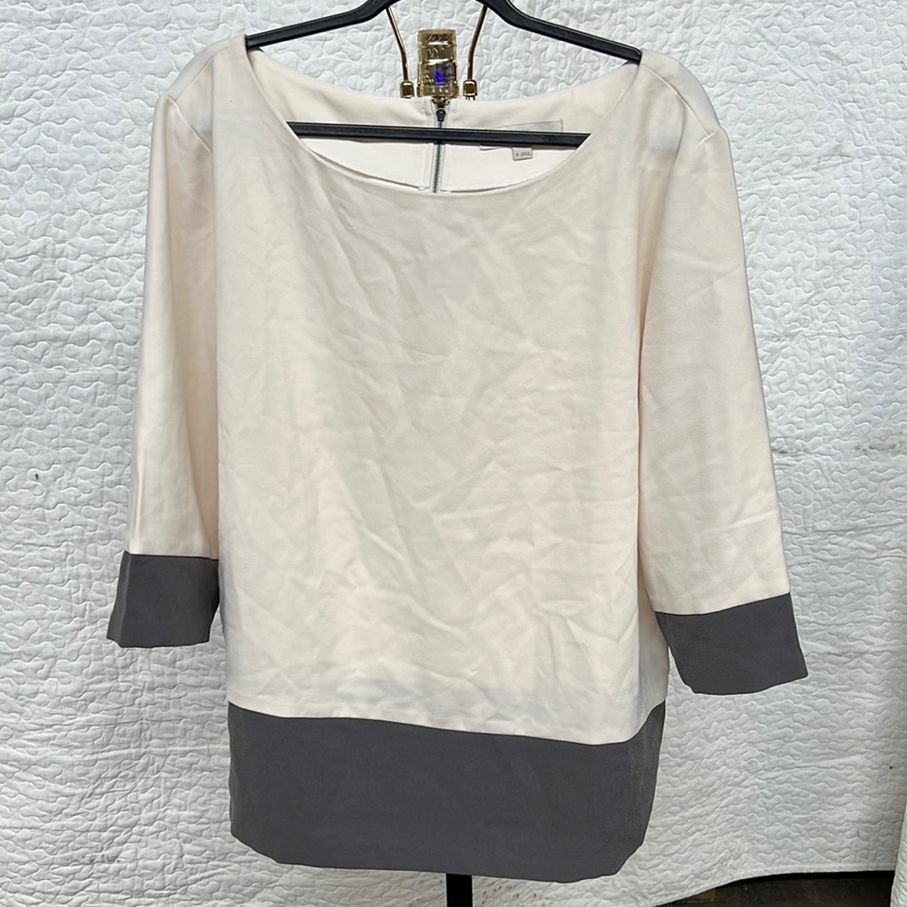 Ann Taylor LOFT colorblock structured top